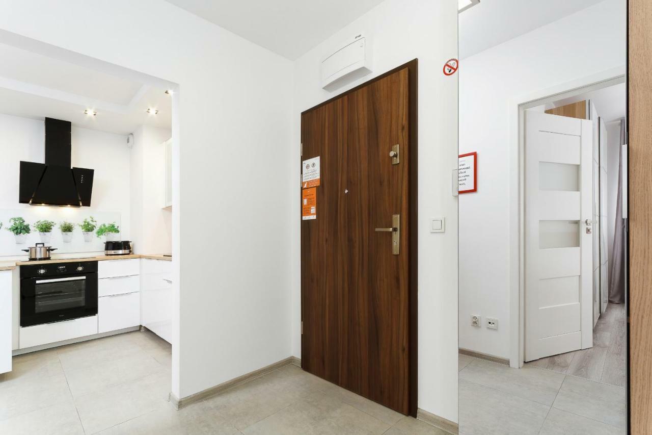 Apartments Claro II By Noclegi Renters Cracovie Extérieur photo